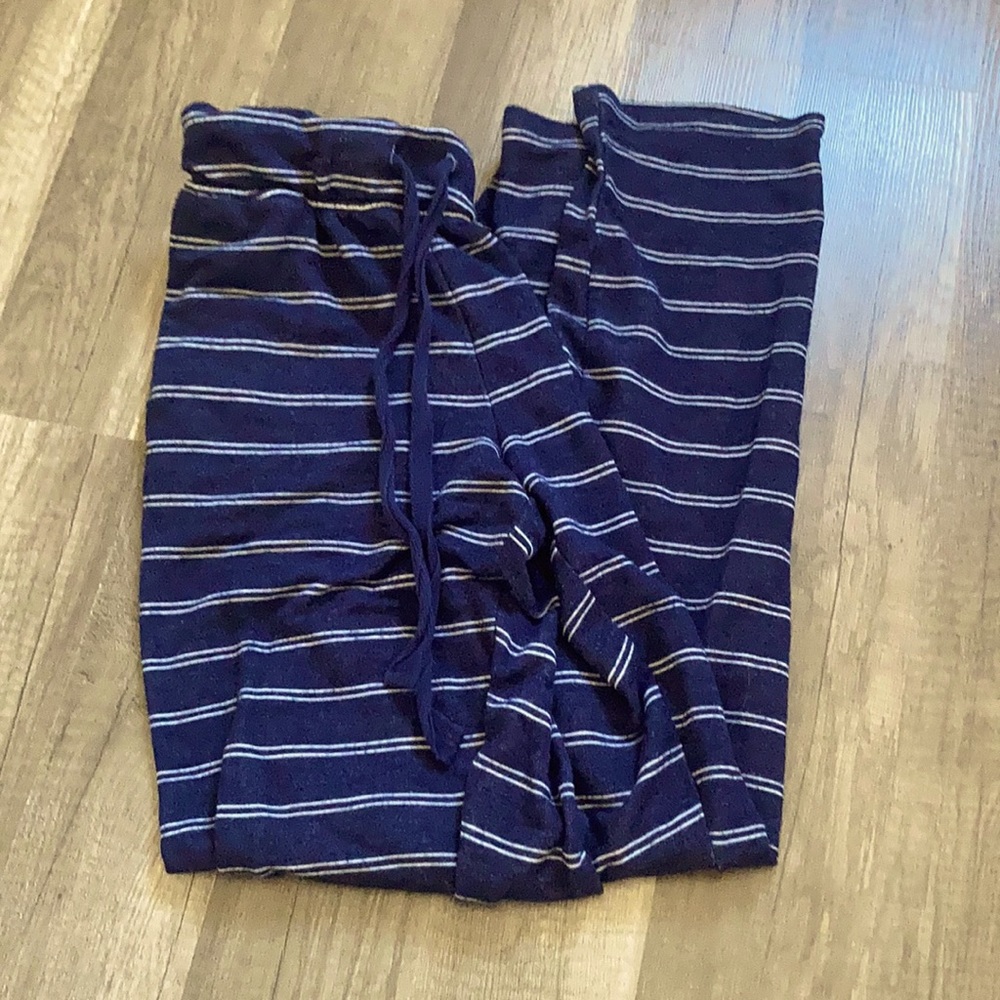 softest blue sweats ever! size small, but adjustable!